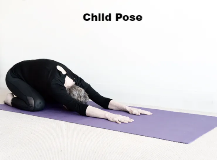 yoga oefening child pose voor ontspanning bekkenbodemspieren