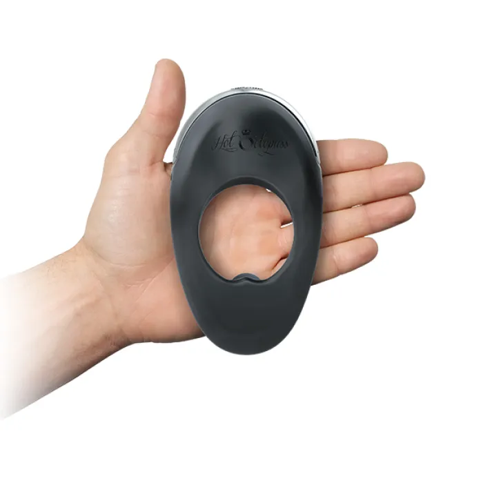 atom plus, vibrerende cockring in hand