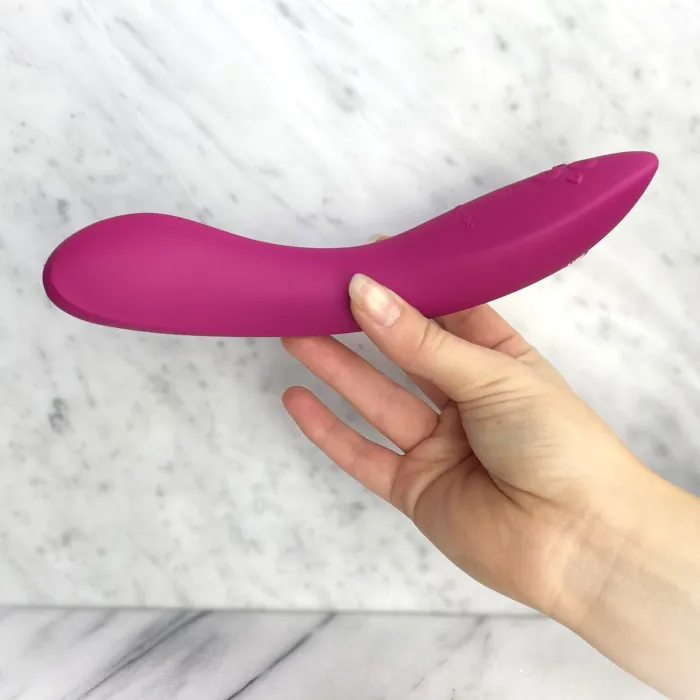 We-Vibe Rave 2 in hand